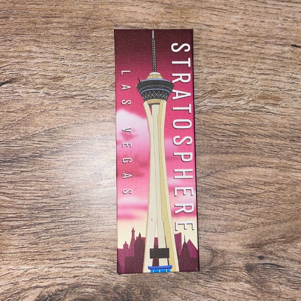 Las Vegas Stratosphere canvas feel travel souvenir magnet